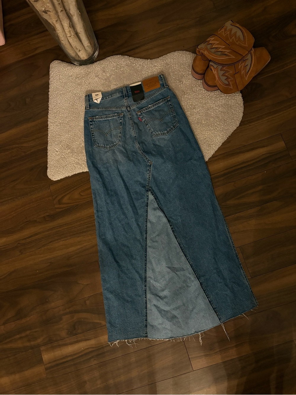 🤎LEVI’S DENIM MAXI SKIRT – NWT